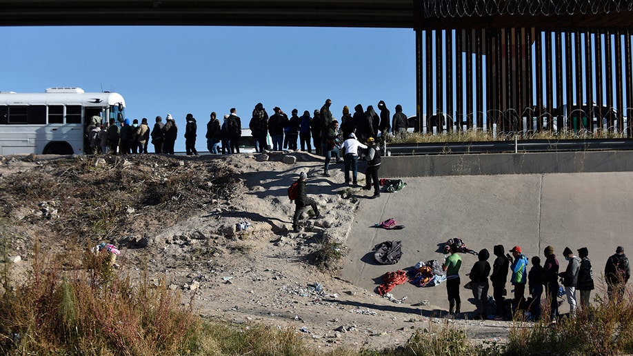 El Paso Declares State Of Emergency As US-Mexico Border Crossings Surge ...