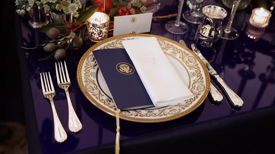 A photo of the table set at the White House dinner
