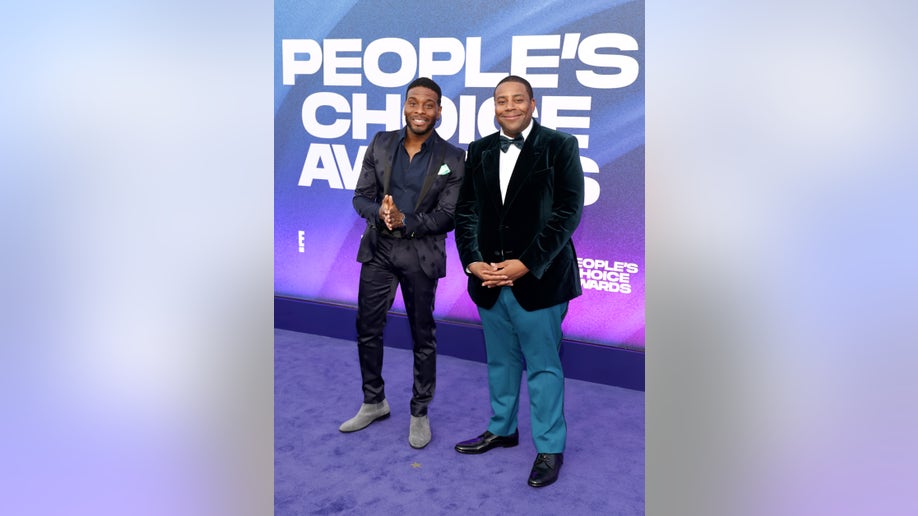 Kenan Thompson sports velour blazer and Kel Mitchell rocks paisley print suit