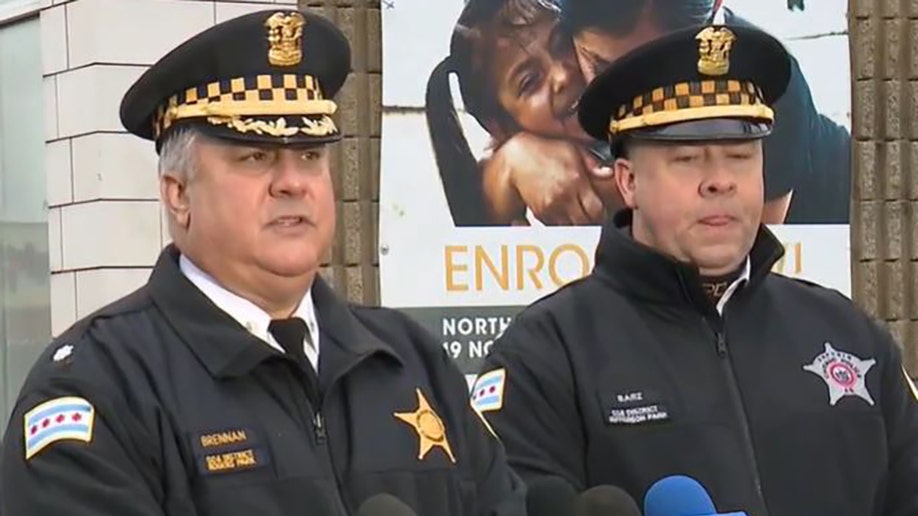Chicago police speaking at press conference