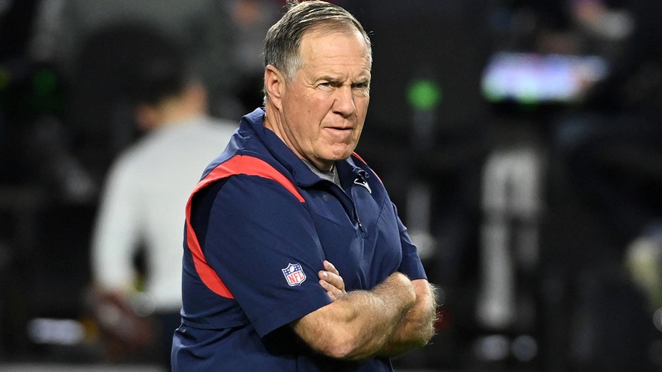 Mac Jones clarifies postgame comments on Patriots teammates