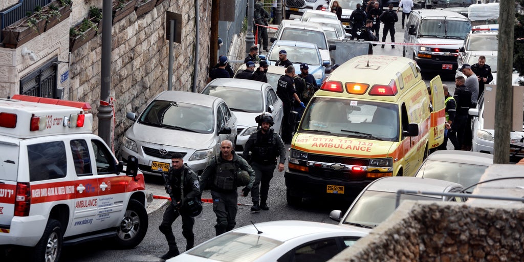 Jerusalem shooting: Alleged 13-year-old Palestinian gunman apprehended by armed Israeli citizen
