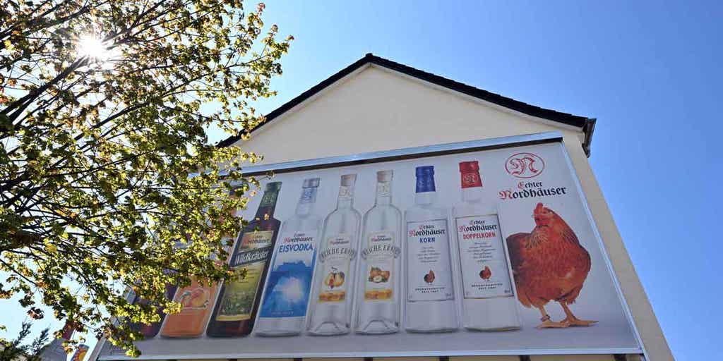 German government calls for tougher restrictions on advertising of alcohol, tobacco, sports betting