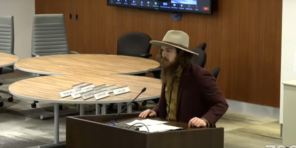 Father loses it at school board over book discussing 'bestiality' allegedly available to 7-year-old daughter - Vimarsana News