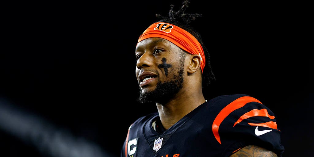 NFL star Joe Mixon's salary reduced in restructured Bengals contract amid  aggravated menacing charge: report