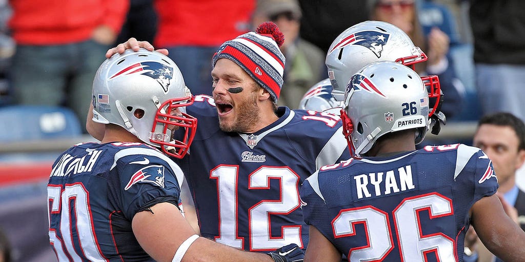 Tom Brady serves as emotional leader in Patriots 39-26 victory