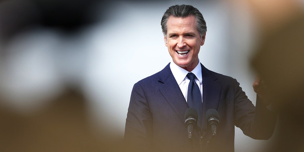 GOP insiders say Newsom won't save Democrats in 2024 if Biden bows out, vow to 'mop the floor' with him - Vimarsana News