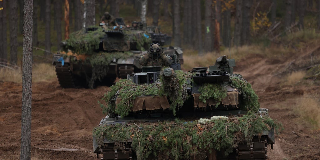 Germany 'now appreciating the moment' as it finally agrees to send tanks to Ukraine, Graham says
