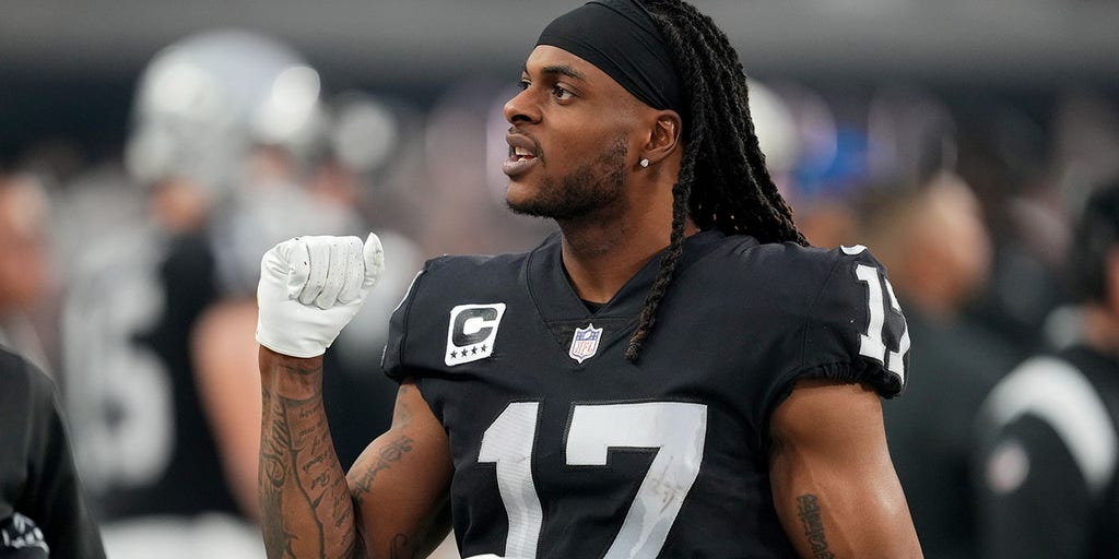 The verdict is in: Raiders Davante Adams hasn't regressed with Derek Carr