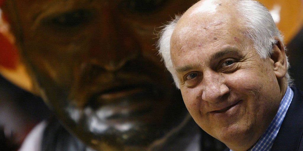 Billy Packer, voice of the Final Four and legendary college basketball broadcaster, dead at 82 - Vimarsana News