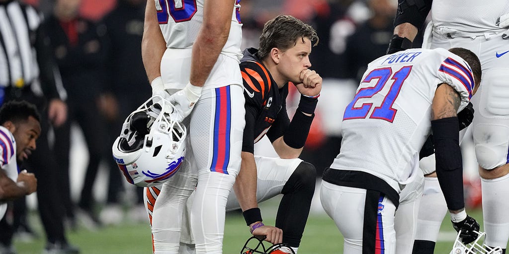 Joe Burrow Stops by Haltom's - Haltom's Jewelers