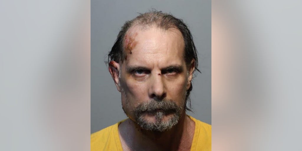 Florida man angry with HOA sets apartment on fire, causing explosion, before shooting himself: police