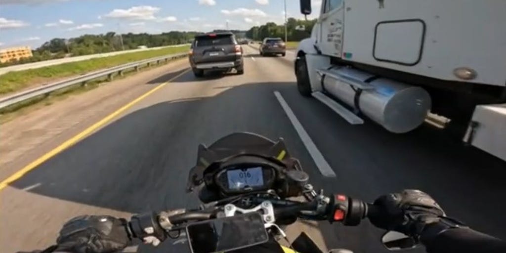 Motorcycle-pursuit.jpg?ve=1&tl=1