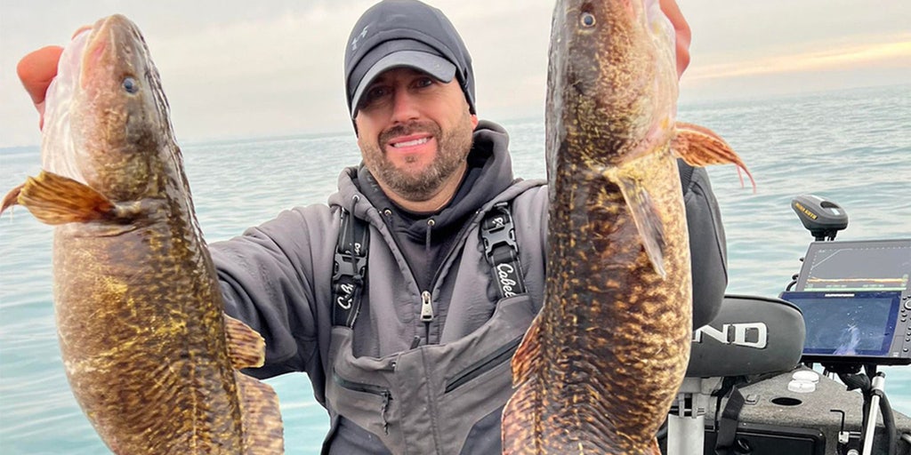 Indiana man breaks state fishing record twice in 1 day on Lake Michigan |  Fox News