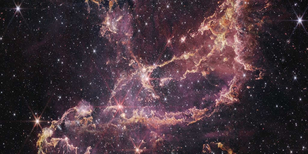NASA's Webb uncovers star formation in cluster's 'dusty ribbons' - Vimarsana News