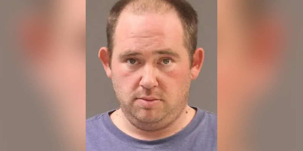 Philadelphia volunteer youth coach charged for allegedly sexually assaulting teenage girls