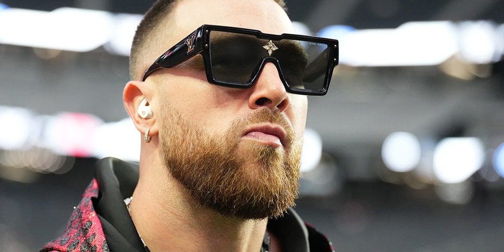 Travis Kelce Denies Being Cheap Boyfriend, 'Don't Buy Into That S***'