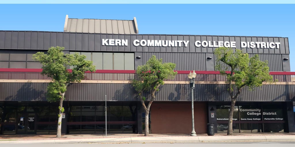 California college trustee apologizes after 'threatening' remarks about faculty who oppose equity initiatives - Vimarsana News