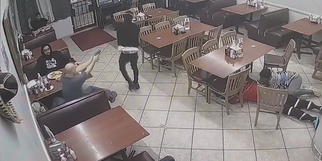 Texas grand jury weighs whether Houston armed diner who shot, killed robbery suspect will get criminal charges - Vimarsana News