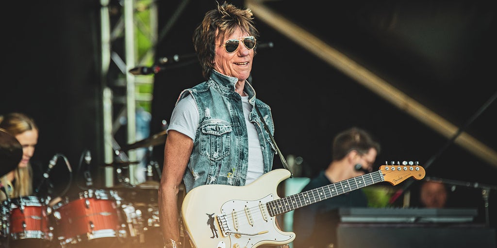 Jeff Beck Dead: Rock Guitarist Dies at 78 – Billboard