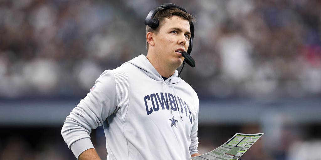 Will the Dolphins poach Kellen Moore from Cowboys? It would 'upset' Jerry  Jones