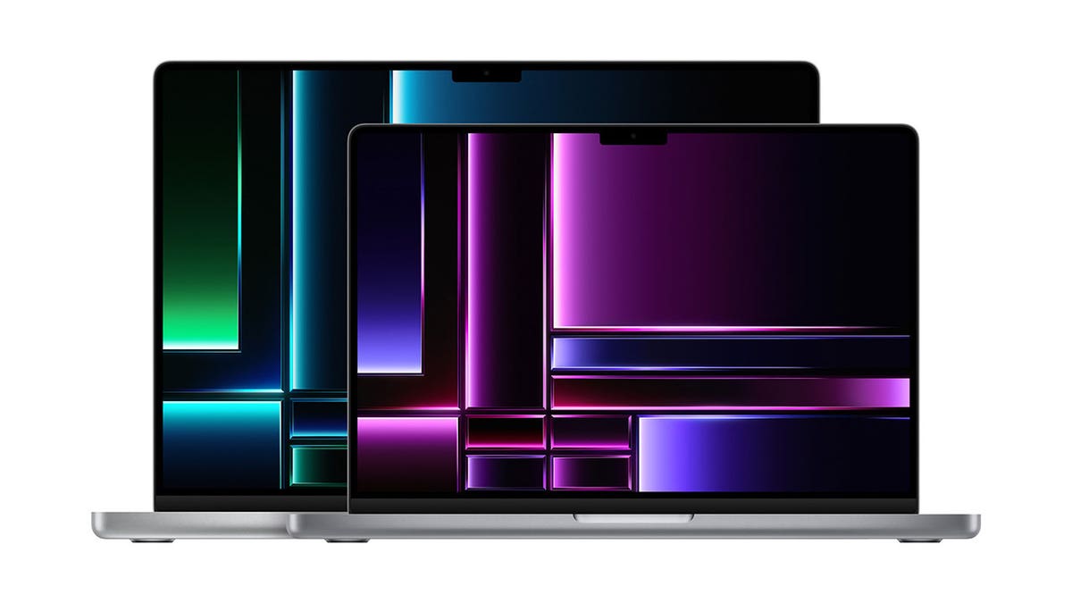 Apple Ad showing various sizes of the new MacBook 
