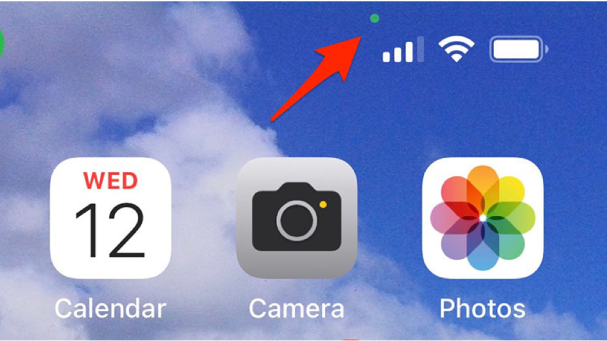 Here's what the orange dot, green dot mean on your iPhone