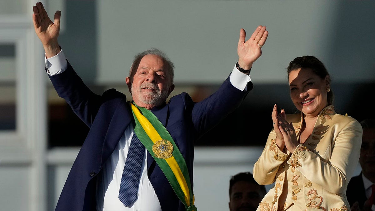 Brazil President Luiz Inacio Lula da Silva waves astatine  inauguration