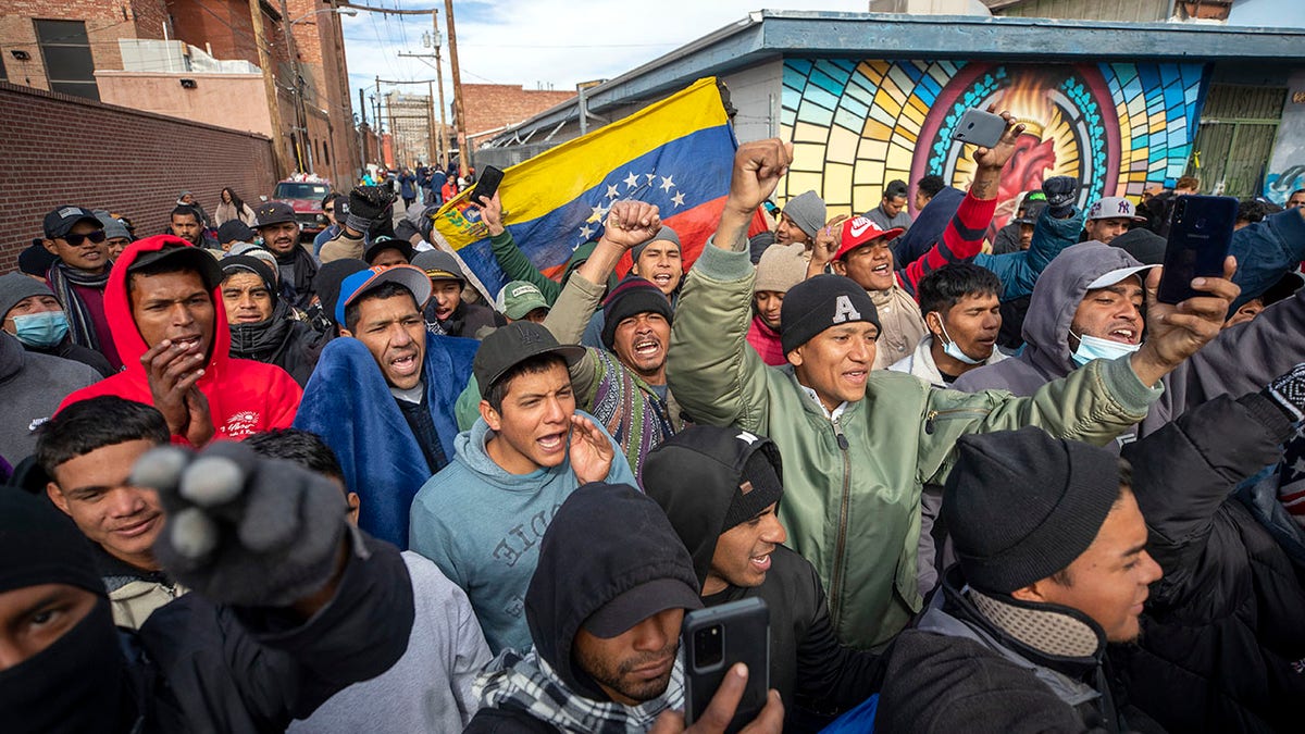 el paso migrants protest