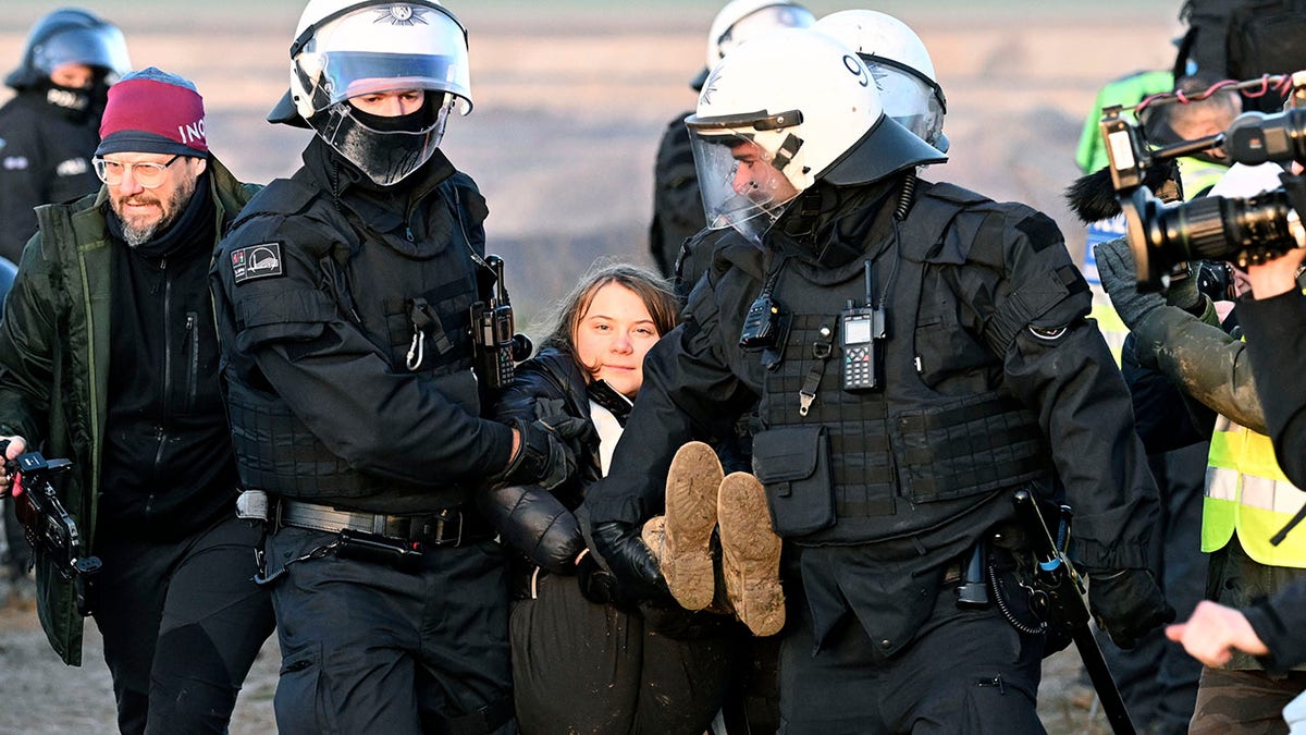 greta thunberg carried off by german police