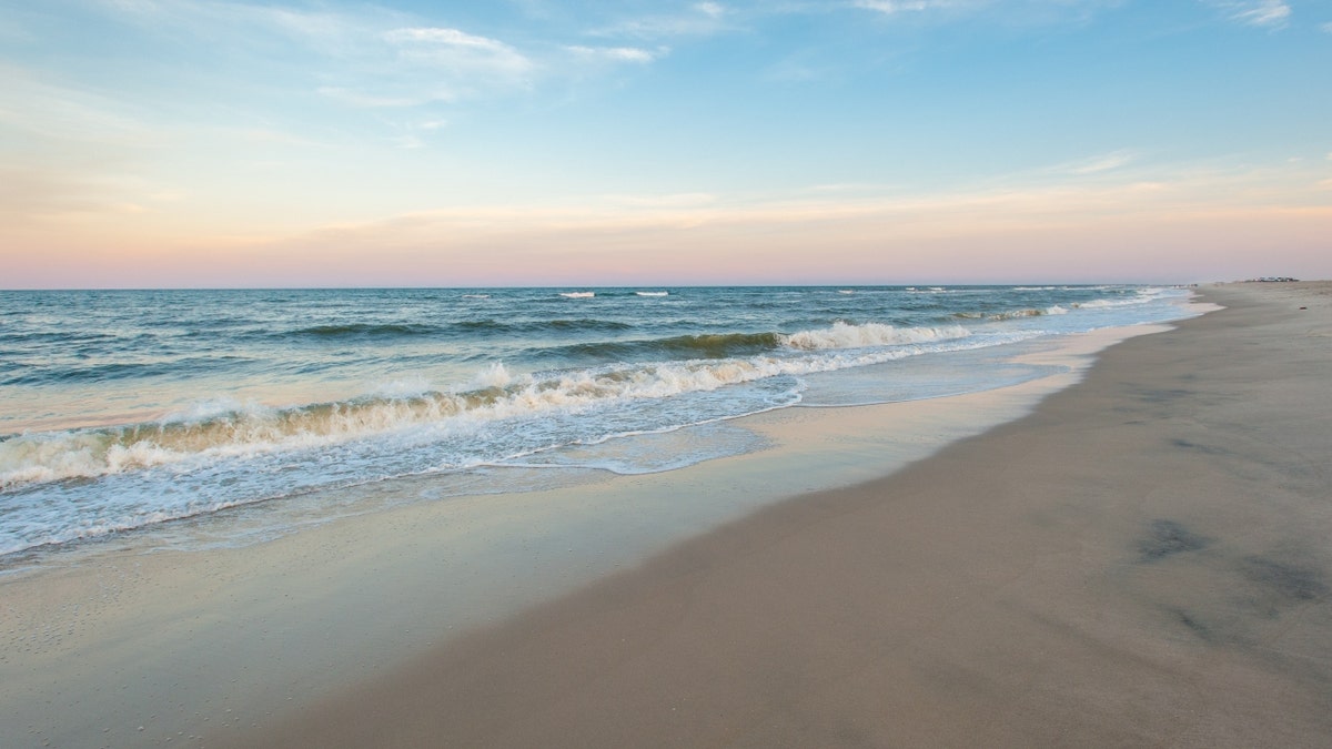 Waves crashing to shore on a Maryland beach