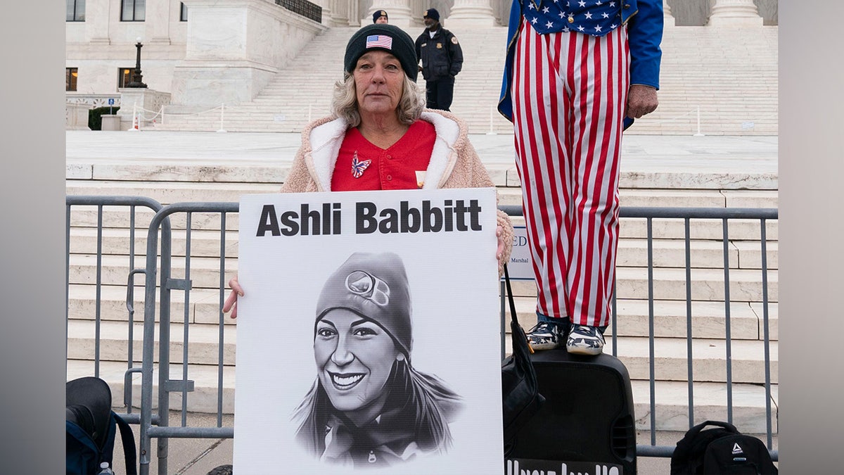 Mother of Ashli Babbitt