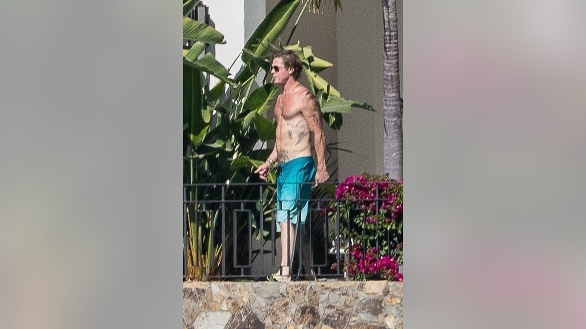Brad Pitt shirtless in Mexico