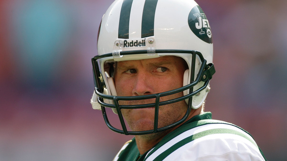 Brett Favre reaction speaks volumes as Aaron Rodgers joins New York Jets -  Mirror Online