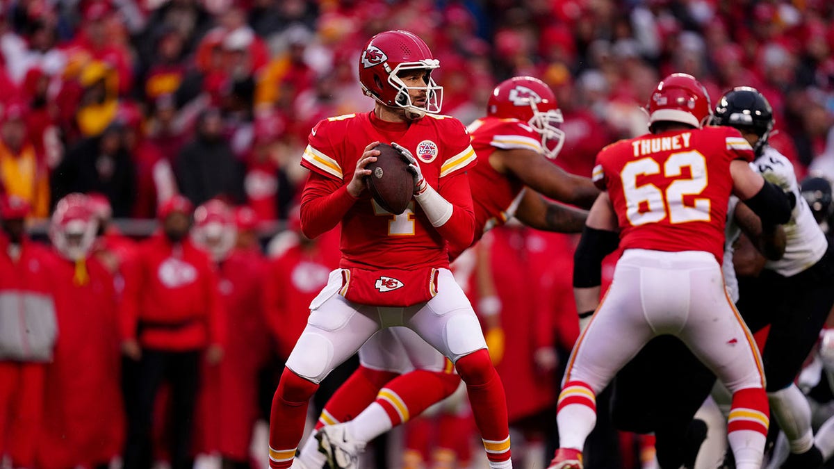 Who is Chad Henne? What to know about KC Chiefs backup QB