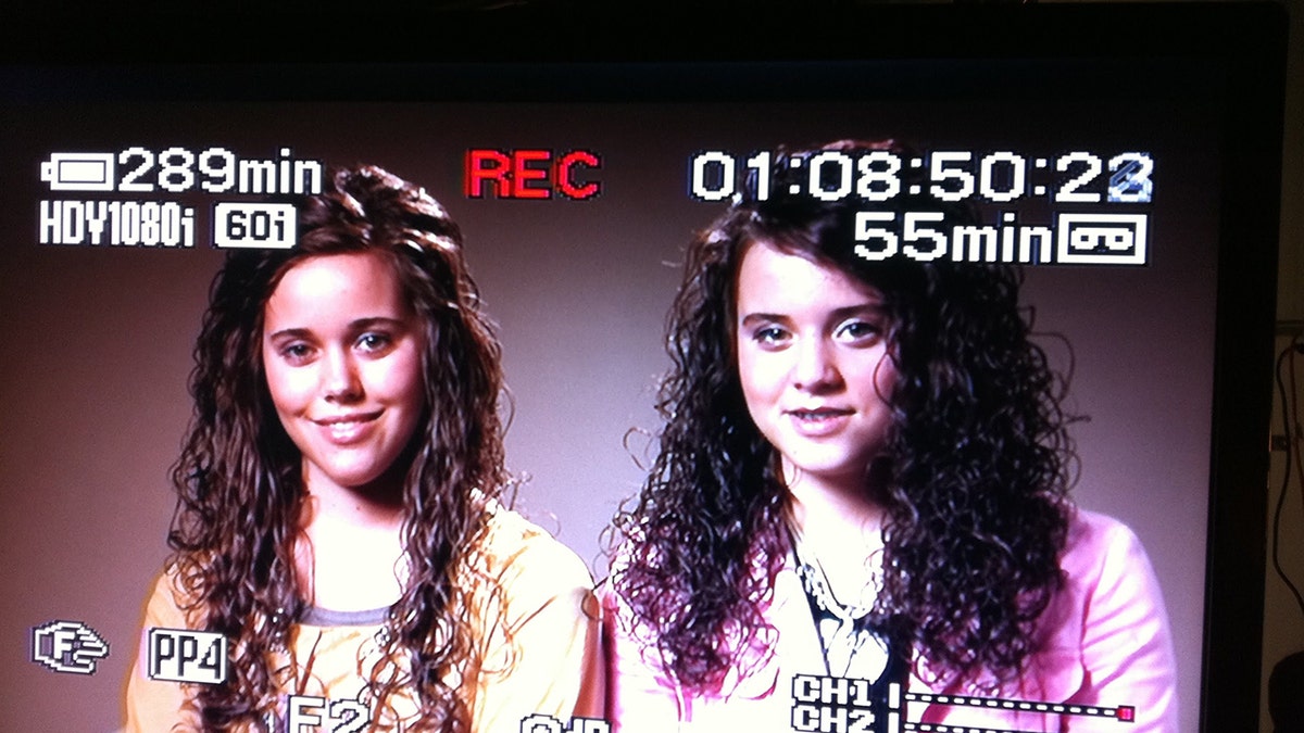 Jinger Duggar Vuolo and her sister filming '19 Kids and Counting'