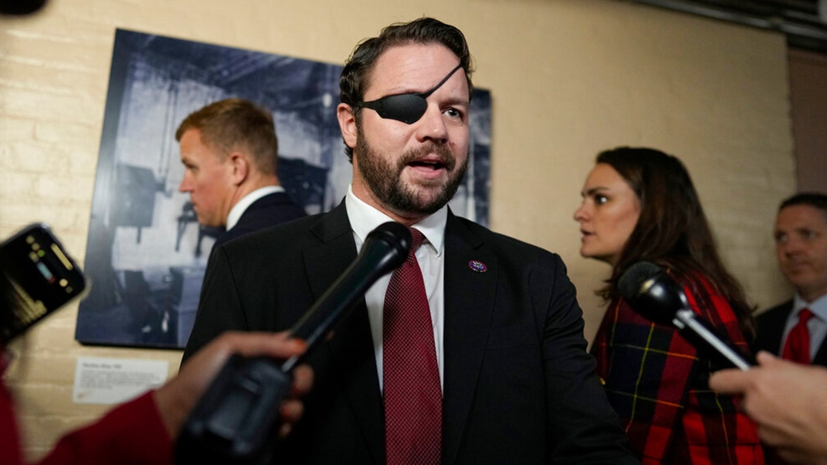 Dan Crenshaw