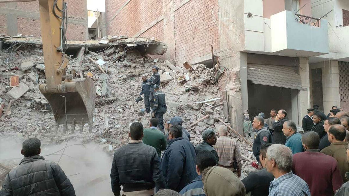 Egypt building collapsed 