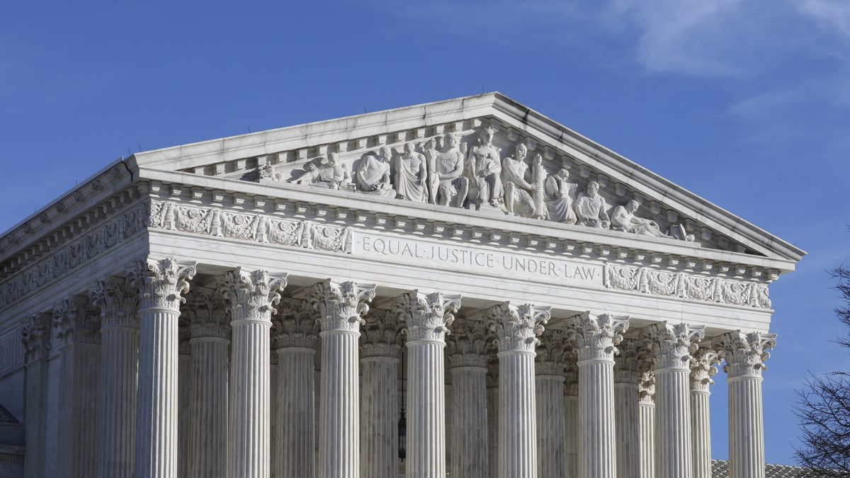 supreme court exterior