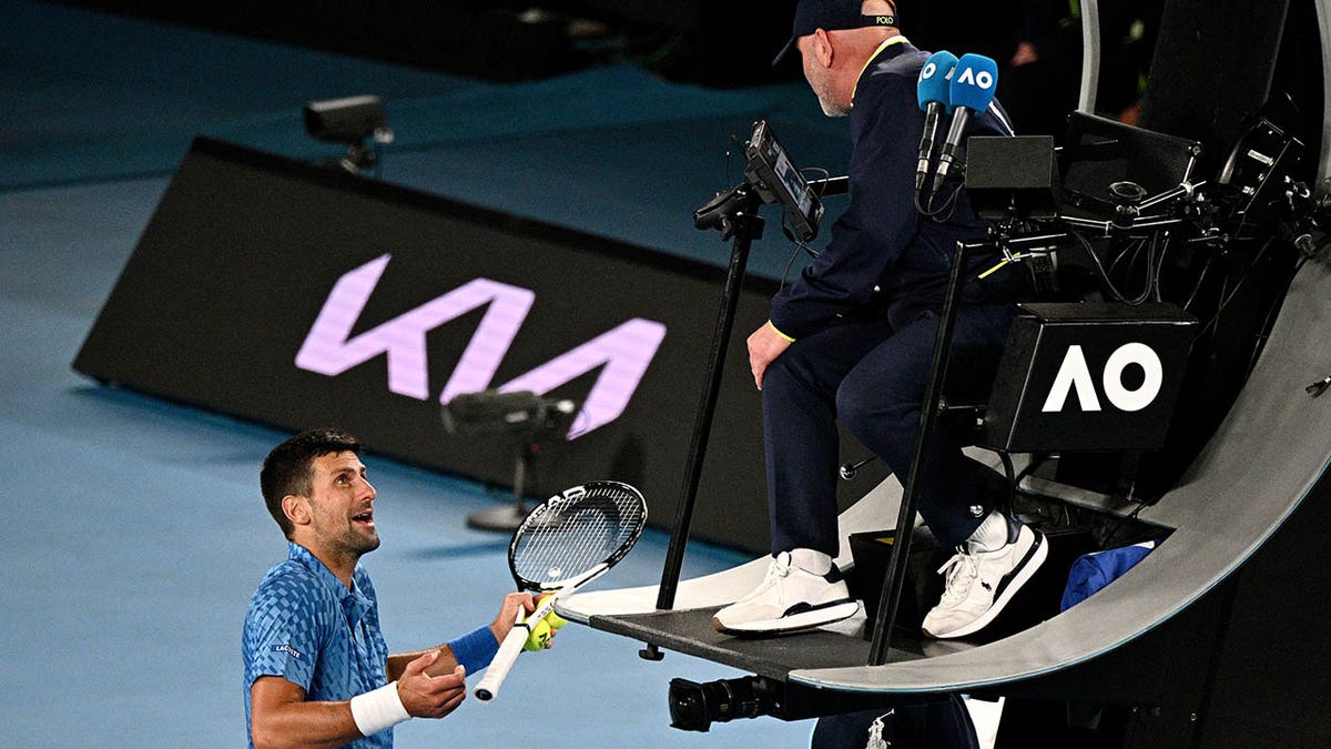 Novak Djokovic argues with chair umpire