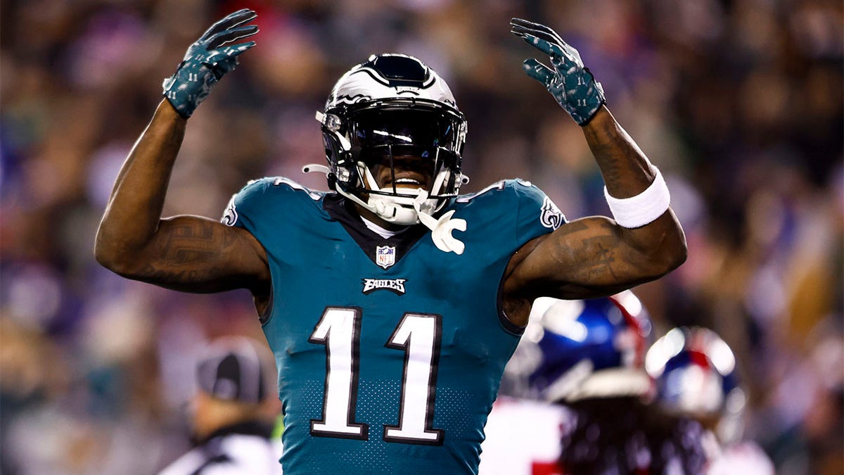 Eagles WR A.J. Brown wants the ball, but isn't a 'diva': 'I'll never be  that guy