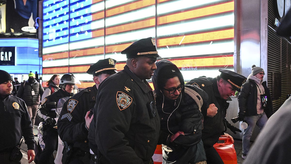 NYPD arrests Tyre Nichols protester