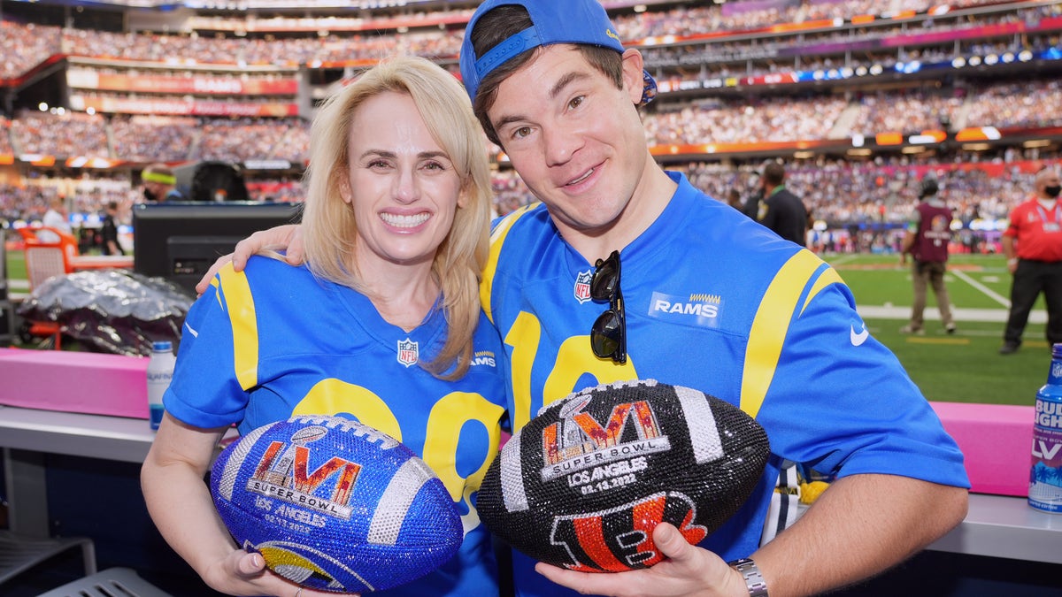 Rebel Wilson, left, and Adam DeVine