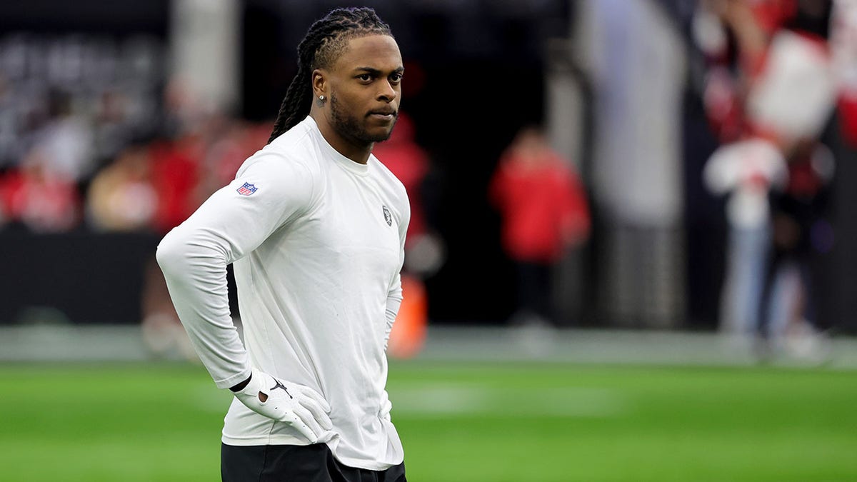 Davante Adams prior to a game against the Niners