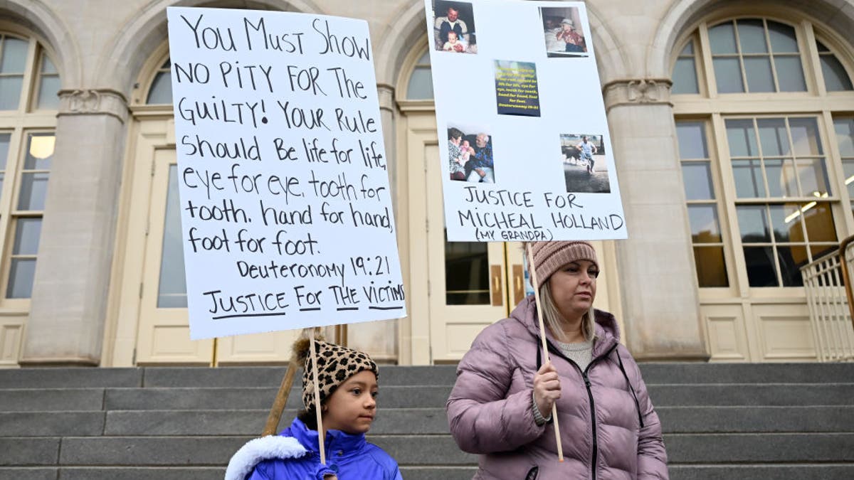 Demonstrators outside courthouse