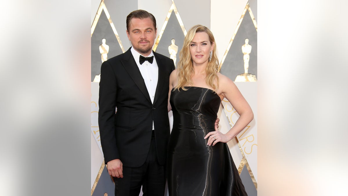 Leonardo DiCaprio and Kate Winslet reunite at the 2016 Academy Awards
