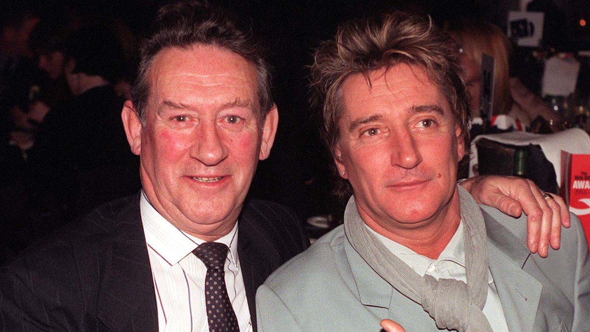 Rod Stewart with his older brother Donnie