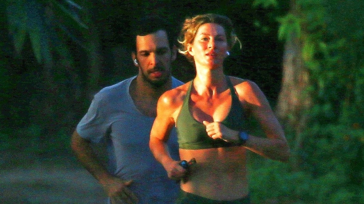 Tom Bradys ex-wife Gisele Bündchen jogs with trainer while football quarterbacks NFL season ends Fox News photo photo