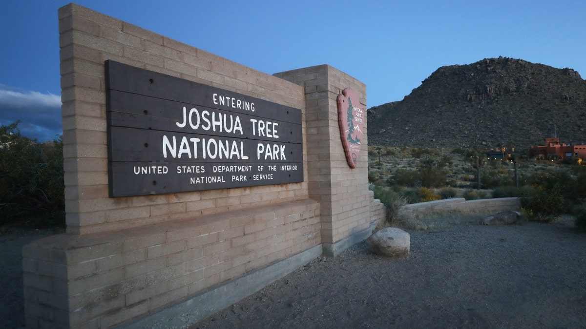 Una entrada al Parque Nacional Joshua Tree