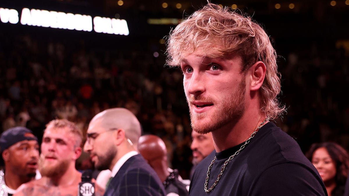 Jake Paul calls out brother Logan for ‘playing both sides’ in business ...